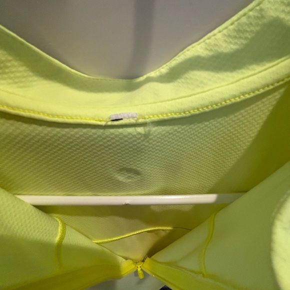 Front-Zip Mockneck Tennis Tank Top - Picture 5 of 10